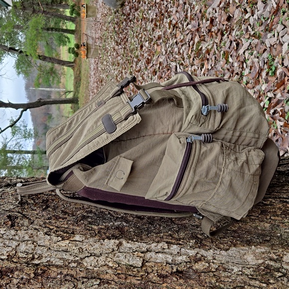 HEDGREN! Olive Green Backpack. Solid Glory. Perfect Condition! - Picture 6 of 16